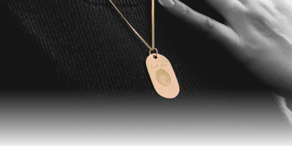 A woman wearing a memory tag.